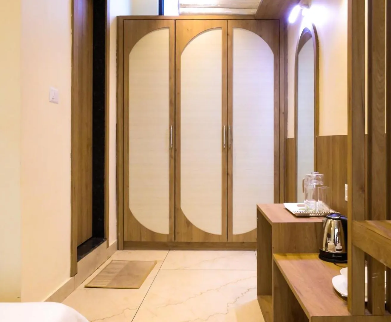 Cap Sports Center Hotell Nīleshwar
