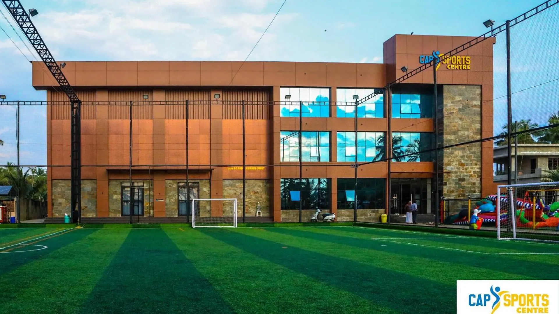 Cap Sports Center Hotell Nīleshwar